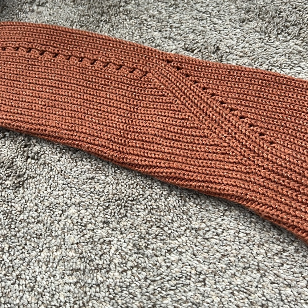 Sweaters - Picture 10 of 16